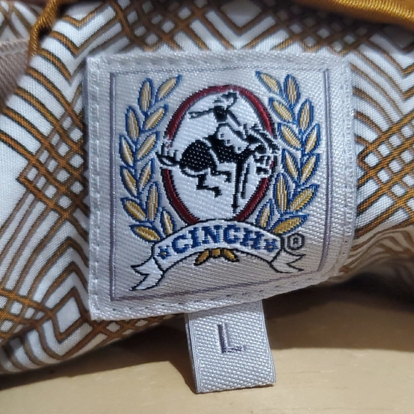 Cinch Casual Button Down Shirt in Brown and White with Modern Pattern - Picture 2 of 6